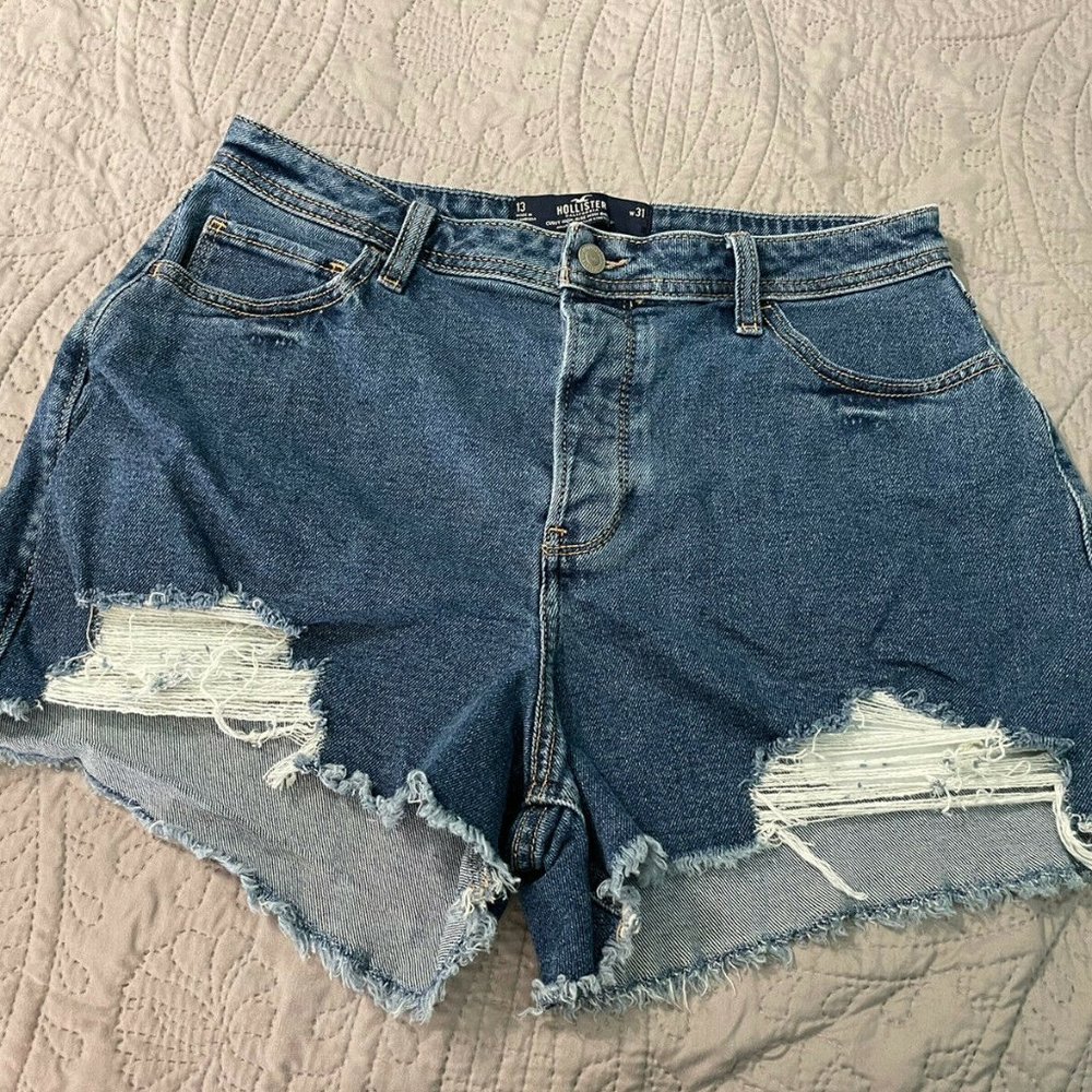 Hollister Junior Curvy High Rise Button Fly Jean Shorts 13/31